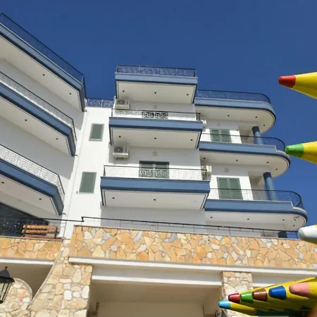Artisti 3* Wlora