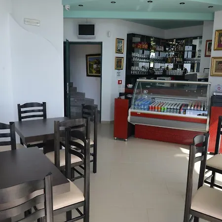 Hotel Artisti 3*